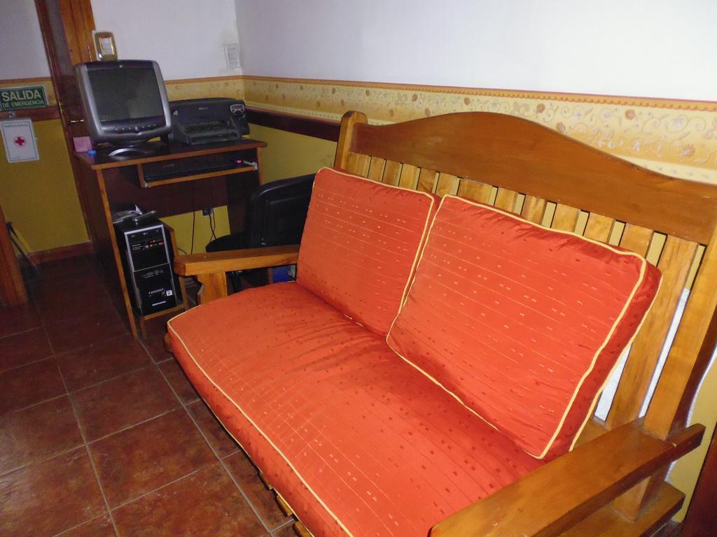 Posada Del Pinguino Ушуая Экстерьер фото